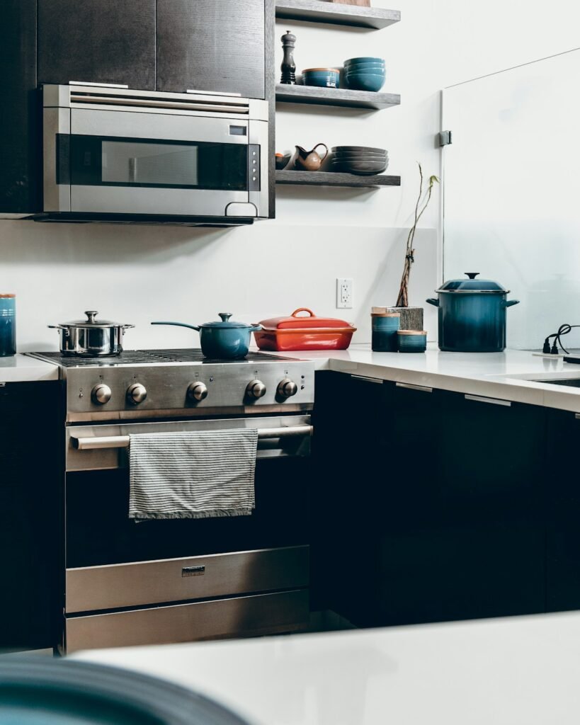 Ooni Karu 16 vs Gozney Dome: Which Premium Oven Wins? Kitchen oven appliance for indoor cooking